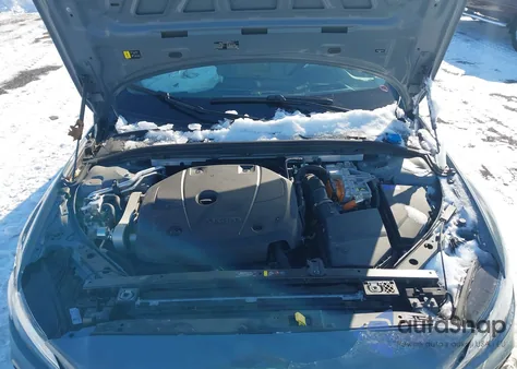 2024 Volvo S60 Recharge Plug-In Hybrid T8 Ultimate Dark Theme из США, поврежденный, VIN 7JRH60FM6RG303169